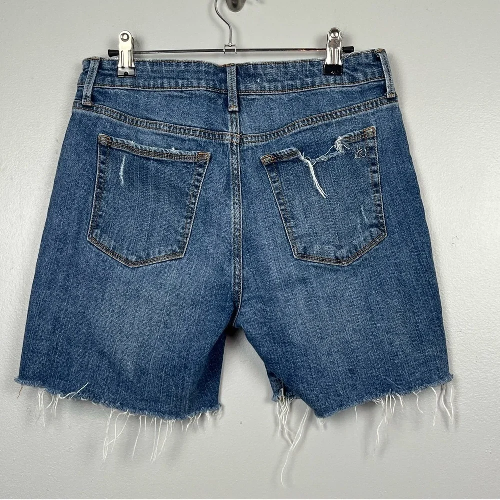 Sam Edelman The Derby distressed raw hem Bermuda Shorts, size 28.